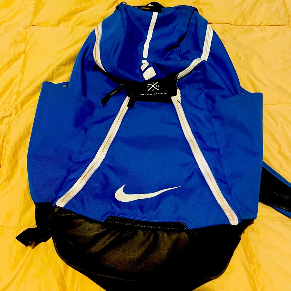 Large gently used Nike backpack.